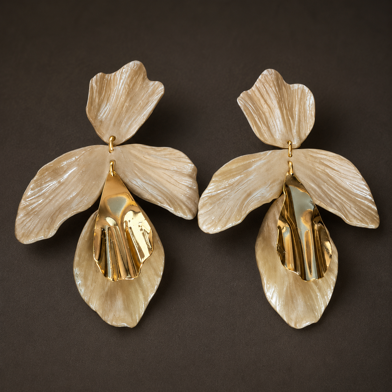 ARETES MAGNOLIA